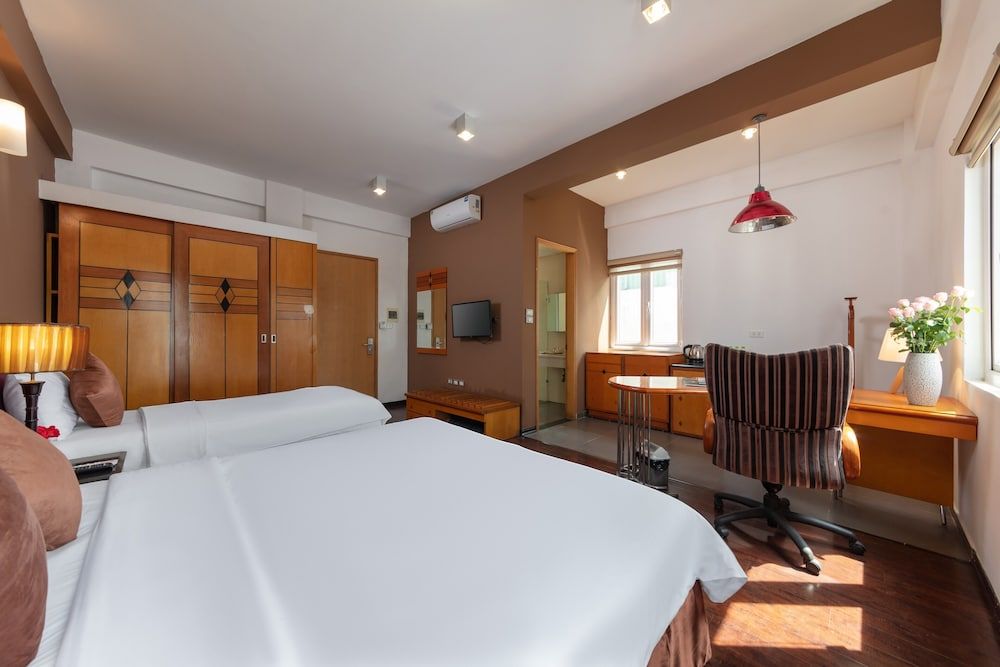 Family Room, 1 Bedroom, Balcony, Garden View