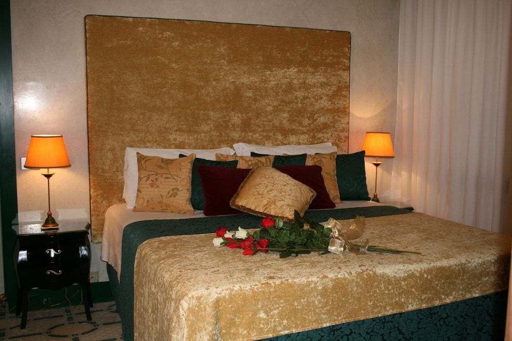 Palazzo del Giglio Standard Double Room