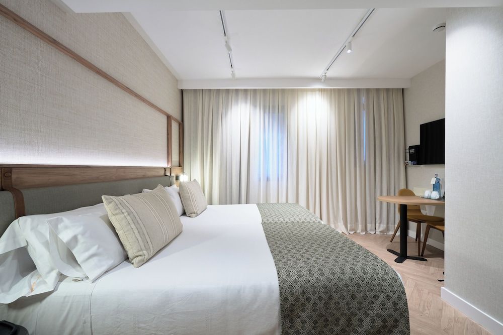 Premium Room (Superior Single Use)