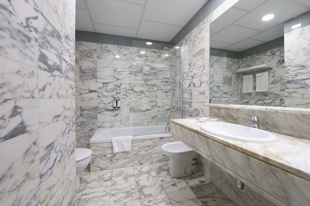 Catalonia Sagrada Familia Double Room 6