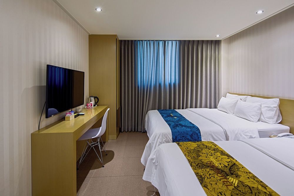 undefined Namsan Hill Hotel 4