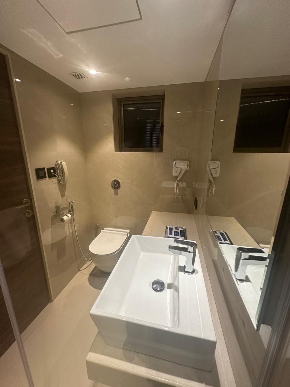 Twin Room with Shower - Non-Smoking