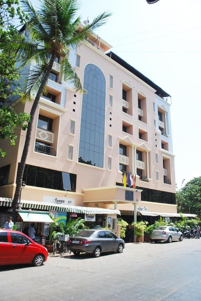 undefined Tunga International Hotel