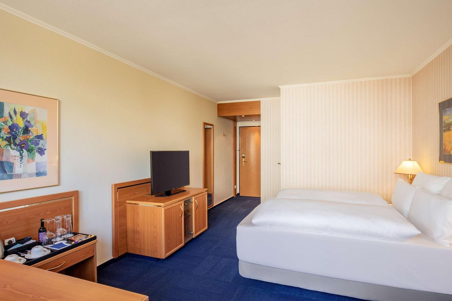 NH Ingolstadt Standard Room 2