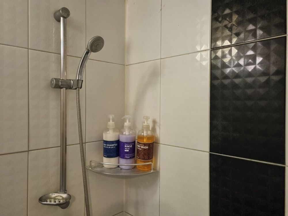 Angel Hotel Business Double Room Single Use, 1 Bedroom, Non Smoking 4