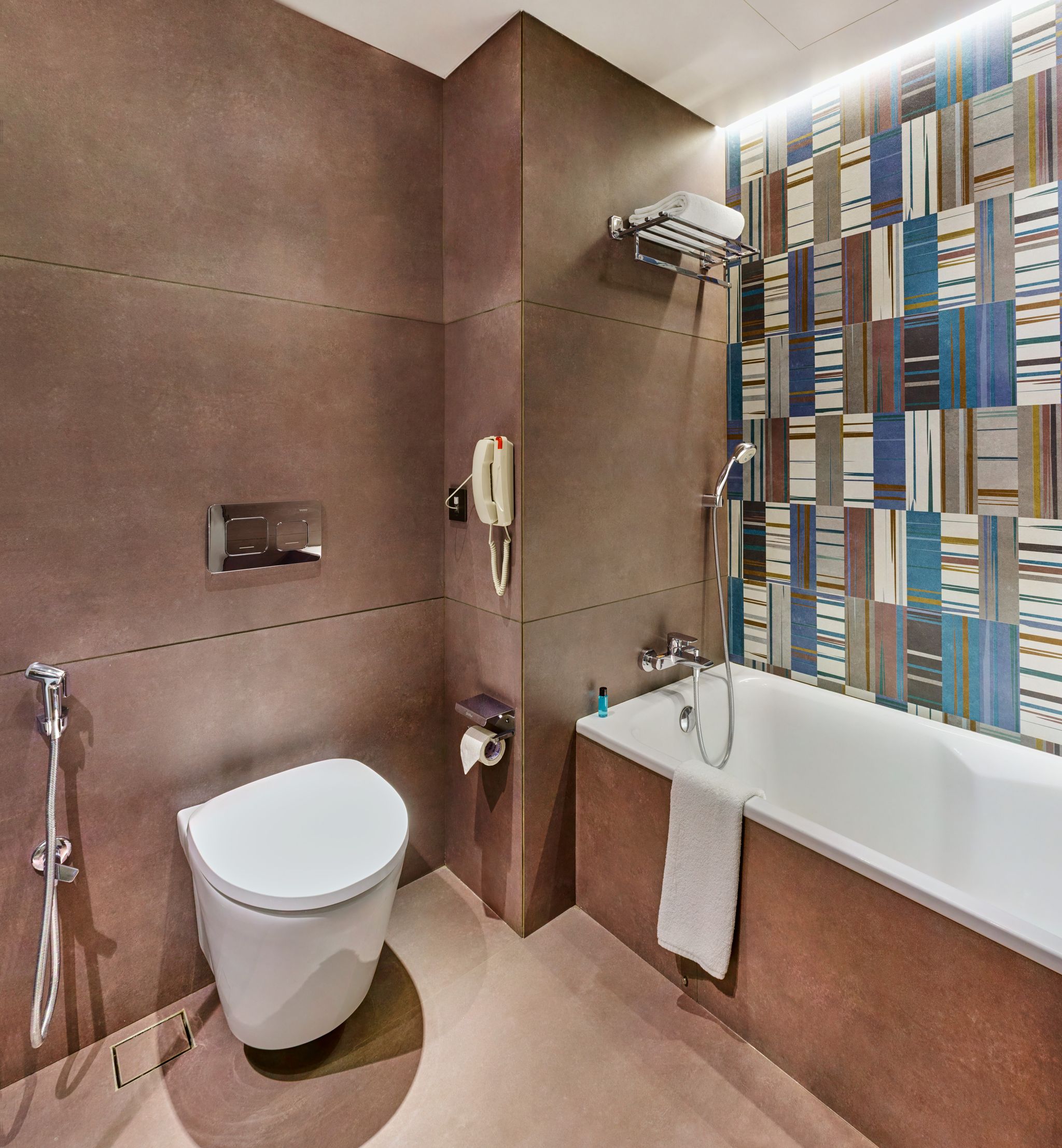 The Regale by Tunga RITZY Room 8