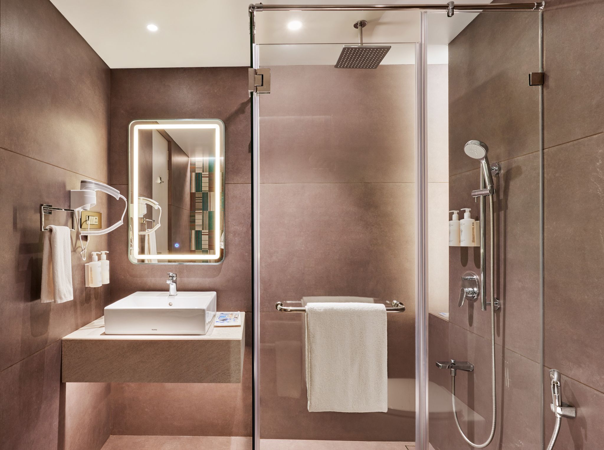 The Regale by Tunga RITZY Room 7