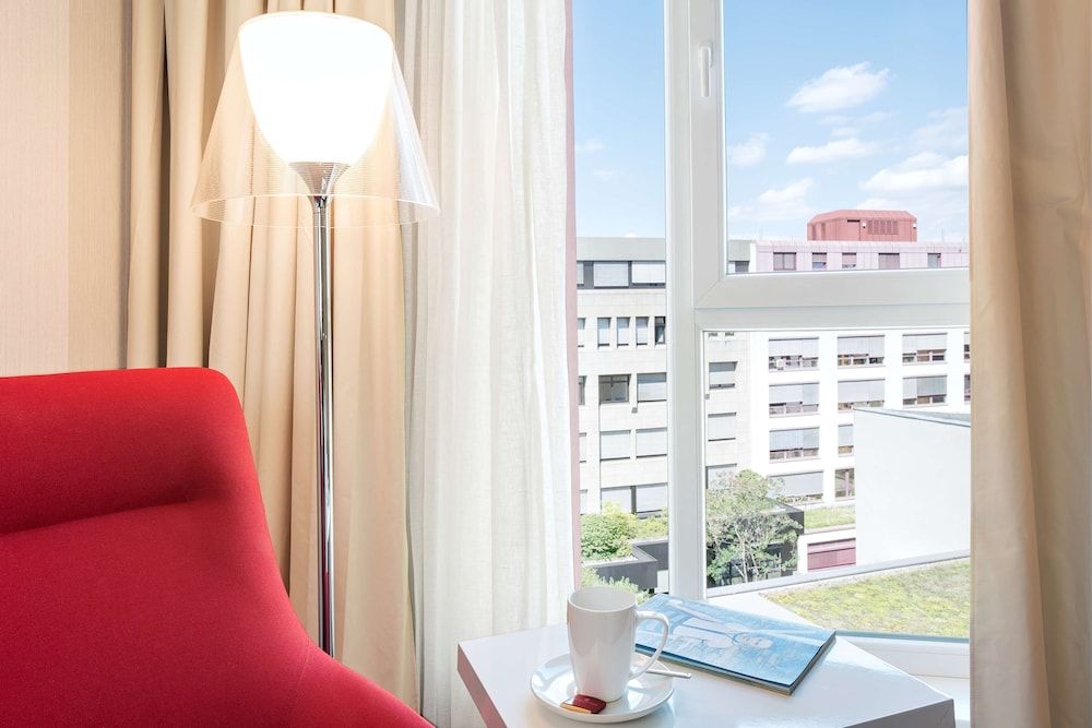 NH Collection Nürnberg City Premium Room 6