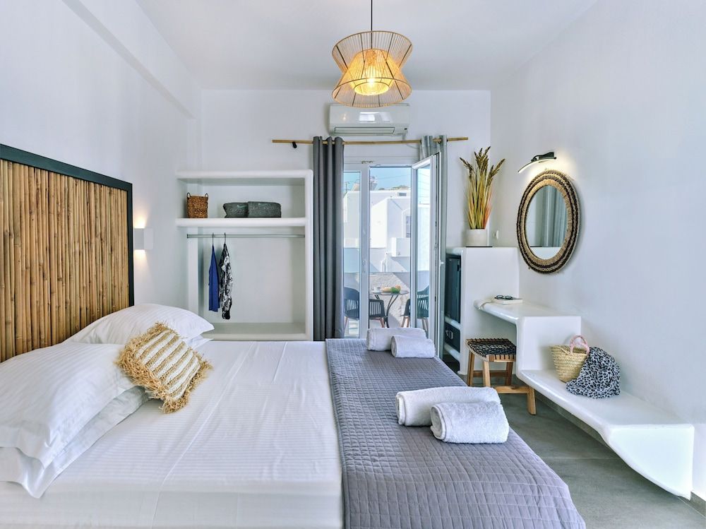 Mersina Exclusive Deluxe Double Room, 1 Bedroom, Partial Sea View 5