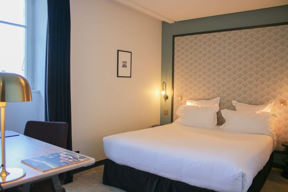 Lakeside Nest Room - Spa Access Included