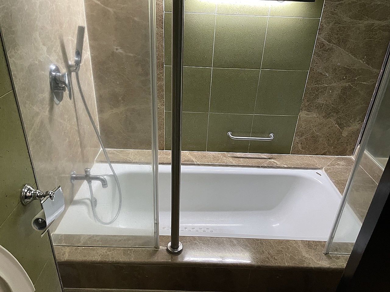 Ascot Hotel, Colaba Superior 5