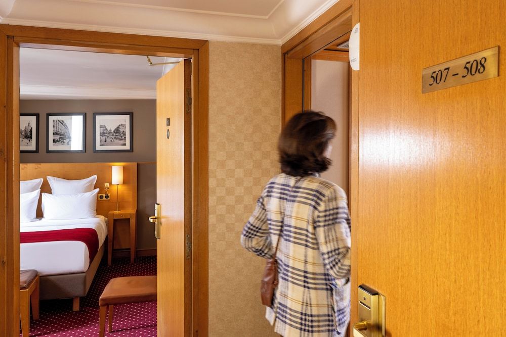 Hotel Royal Saint Michel Classic Double Room, 1 Double Bed 8