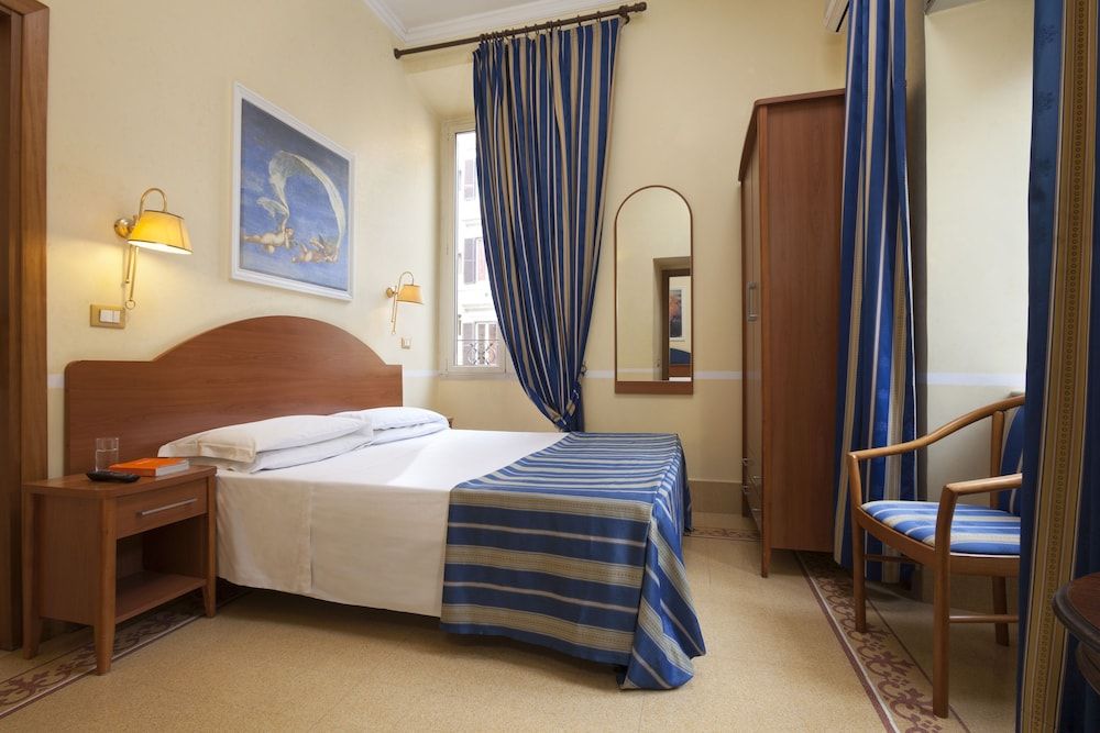 Kennedy Hotel Double or Twin Room 3