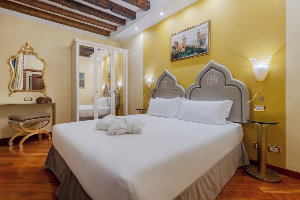 undefined Ca' Dell'Arte Suite 2