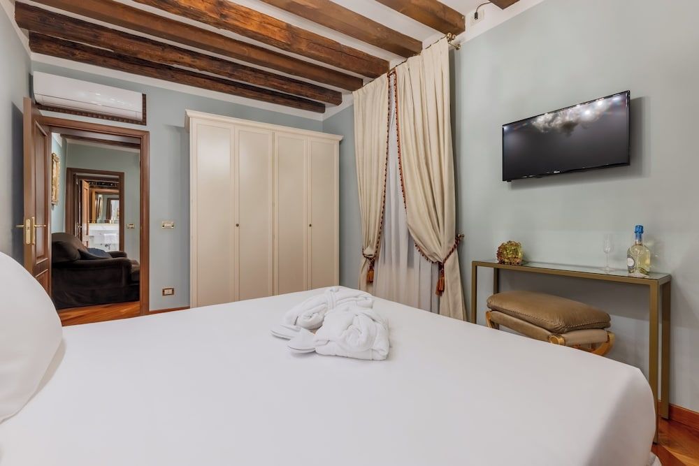 Ca' Dell'Arte Suite Deluxe Apartment 23
