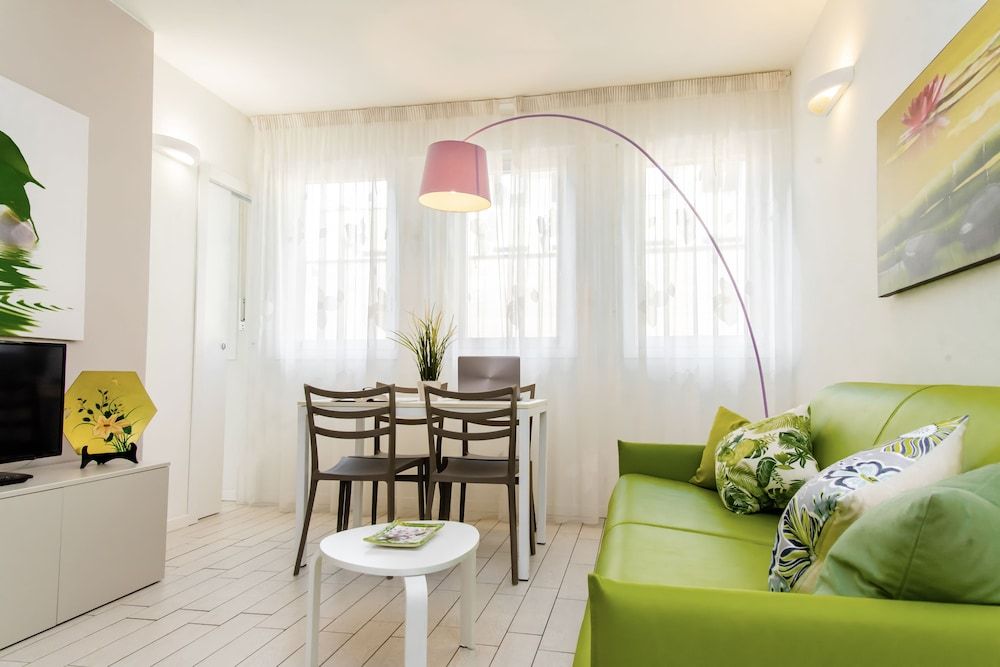 undefined Firenze Residence 8