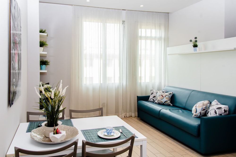 undefined Firenze Residence 3