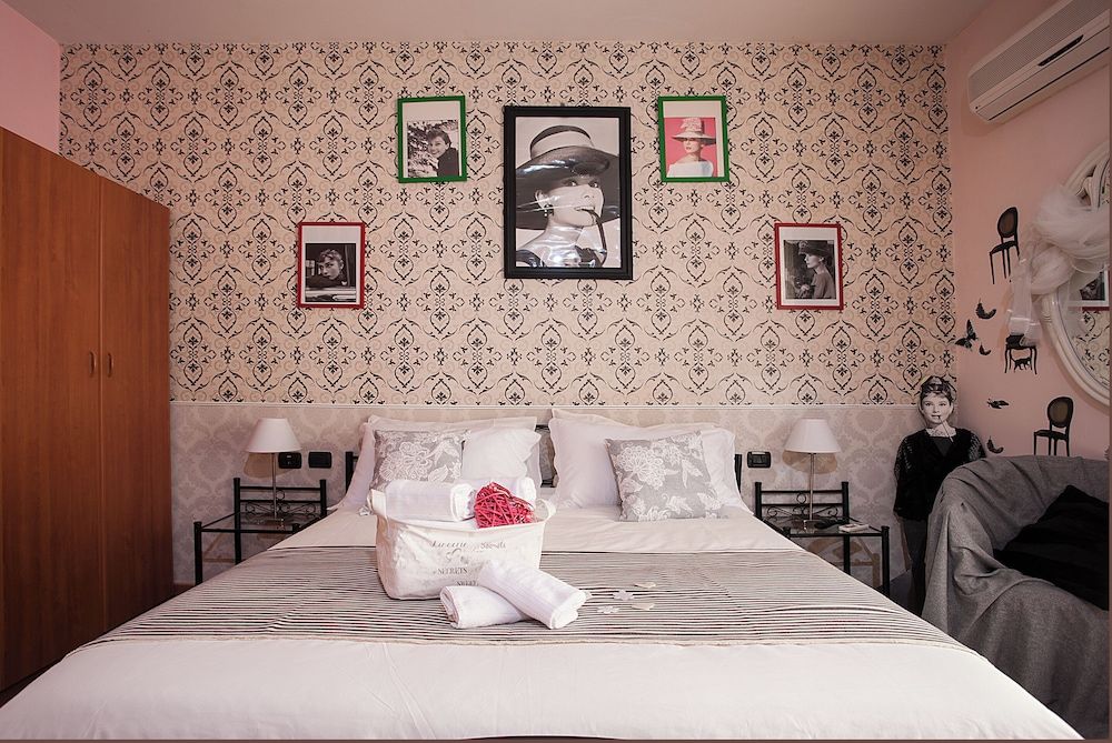 undefined Hotel Cine Holiday 4