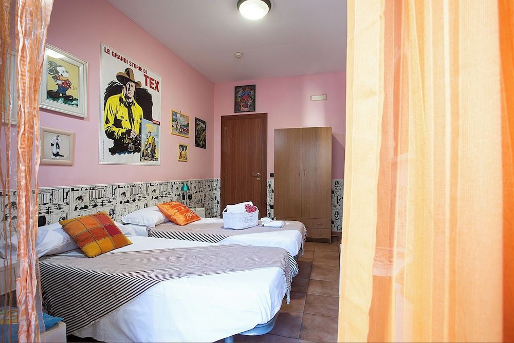 undefined Hotel Cine Holiday 8