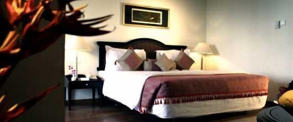 Minerva Grand Secunderabad Premium Room