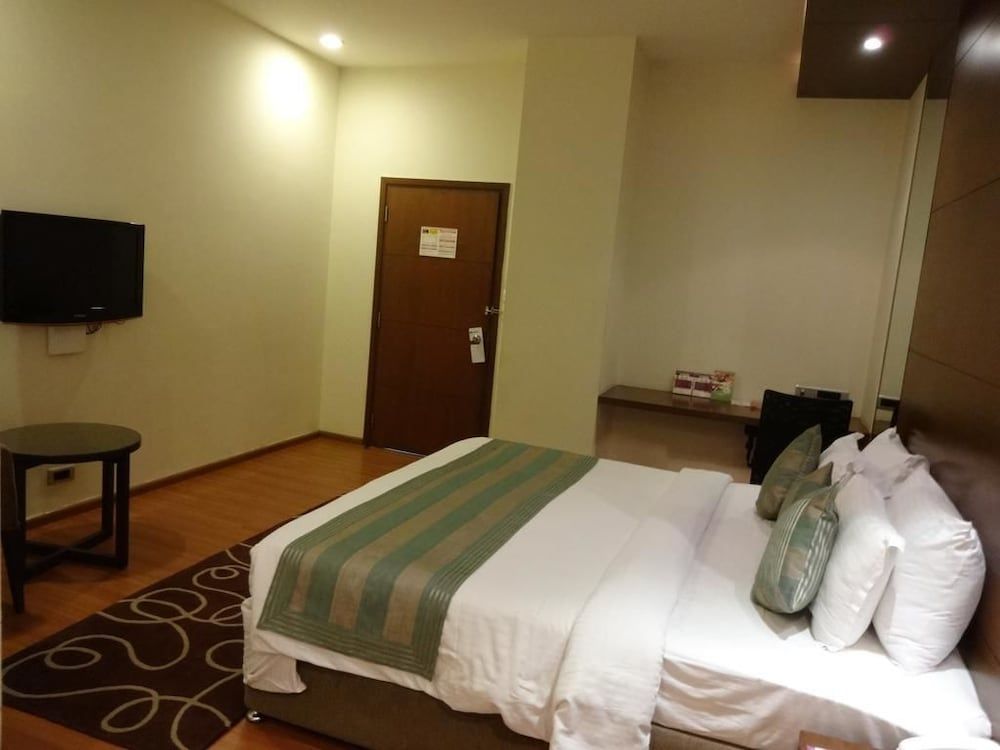 Minerva Grand Secunderabad Premium Room 17