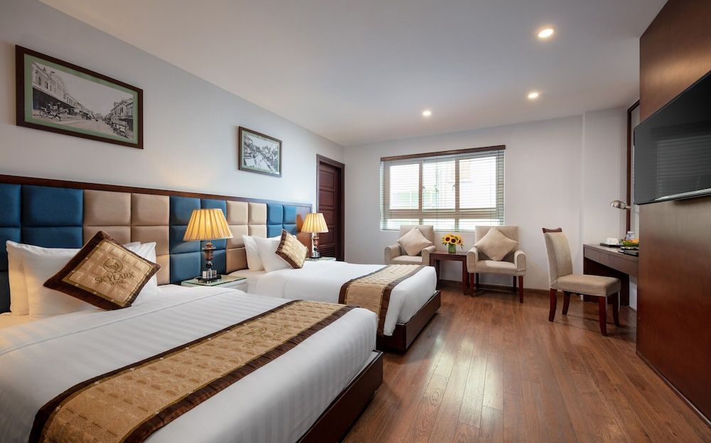 undefined Skylark Hotel 4