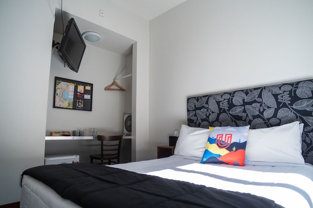 U Boutique Hotel Wellington Queen Studio with Shared Bathroom 6
