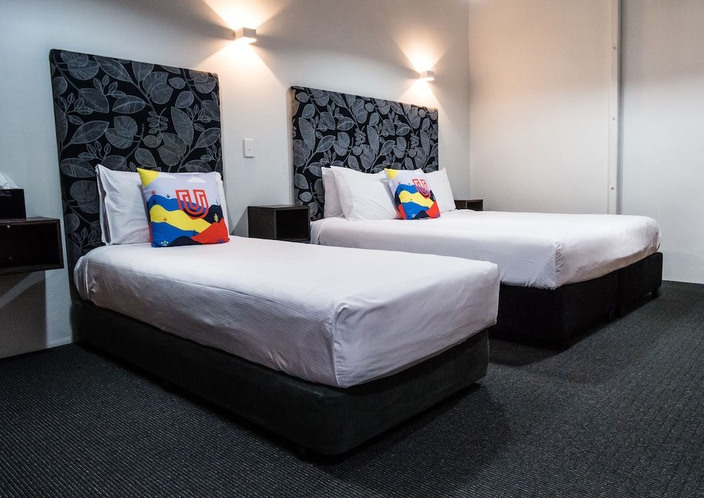U Boutique Hotel Wellington Self Contained Family Studio with Ensuite 2
