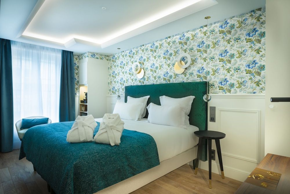 undefined Hotel Cambon 3