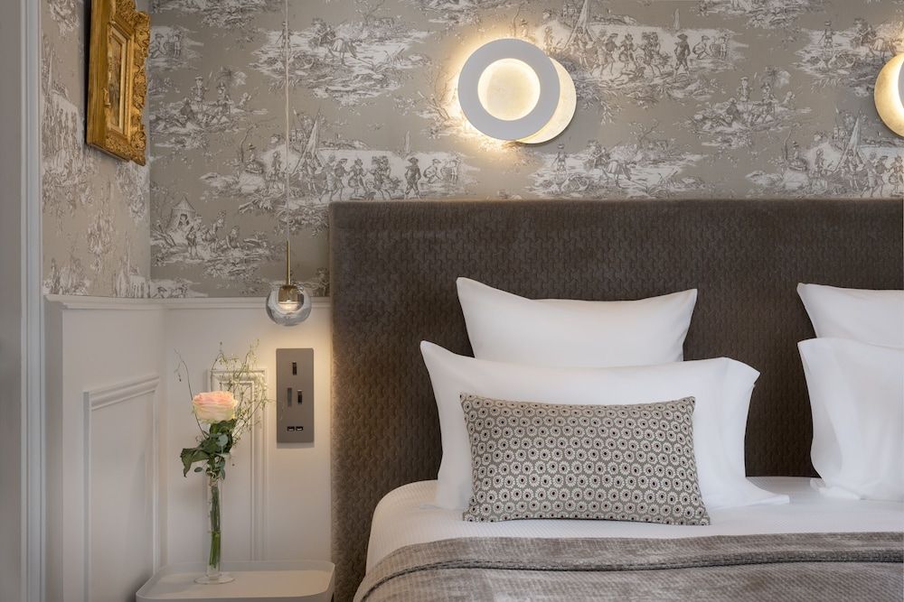 undefined Hotel Cambon 2