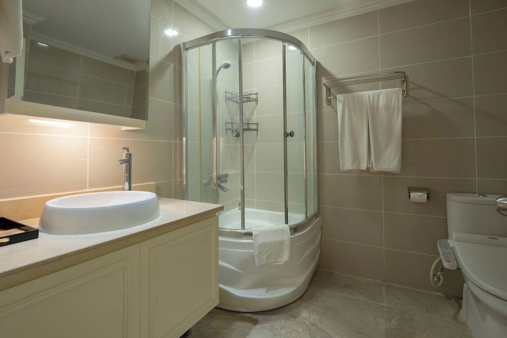 undefined Super Candle Hotel 10