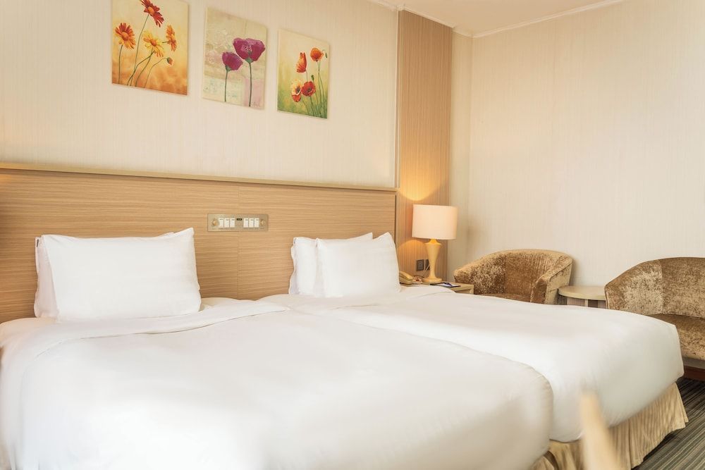 Super Candle Hotel Superior Twin Room 4