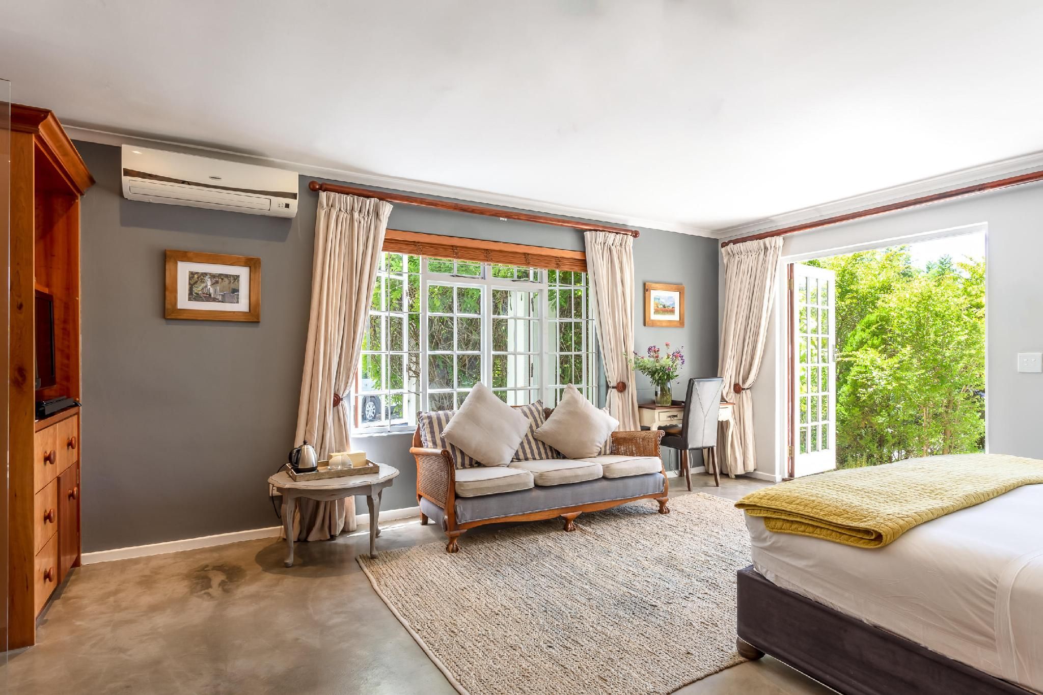 Garden Deluxe Room