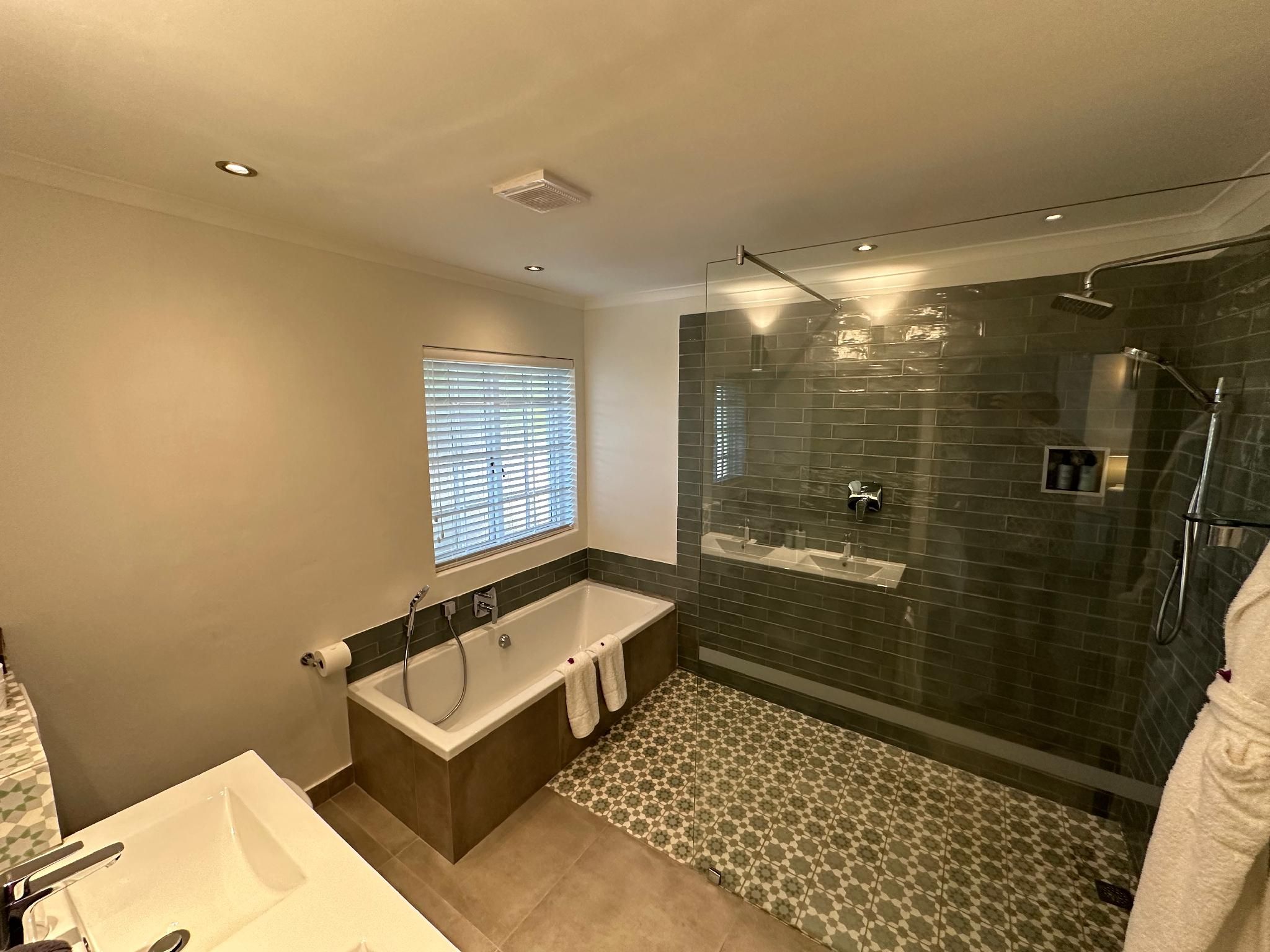 Pool and Garden View Elegant Suite