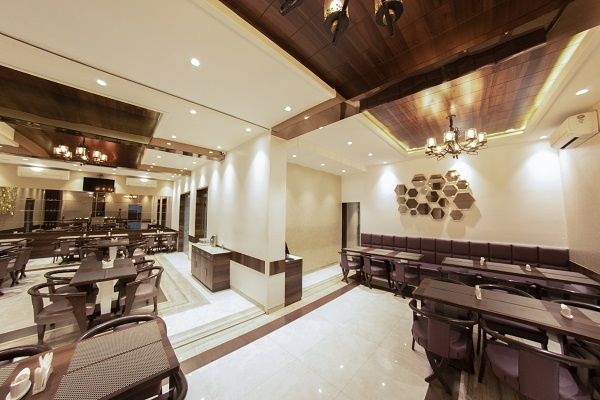 Food & Dining