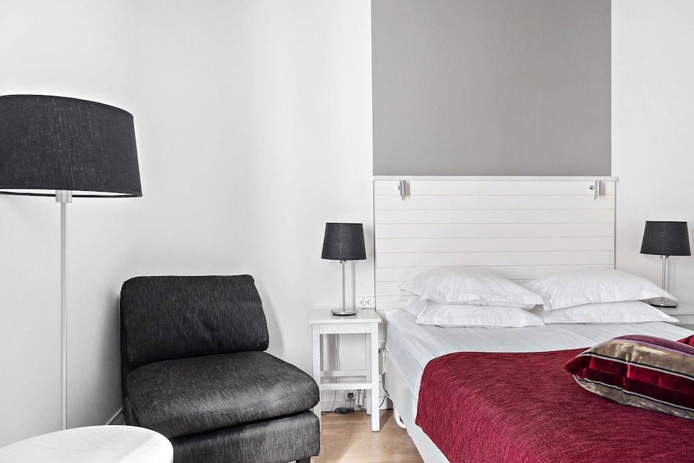 Standard Room, 1 King Bed, Non Smoking