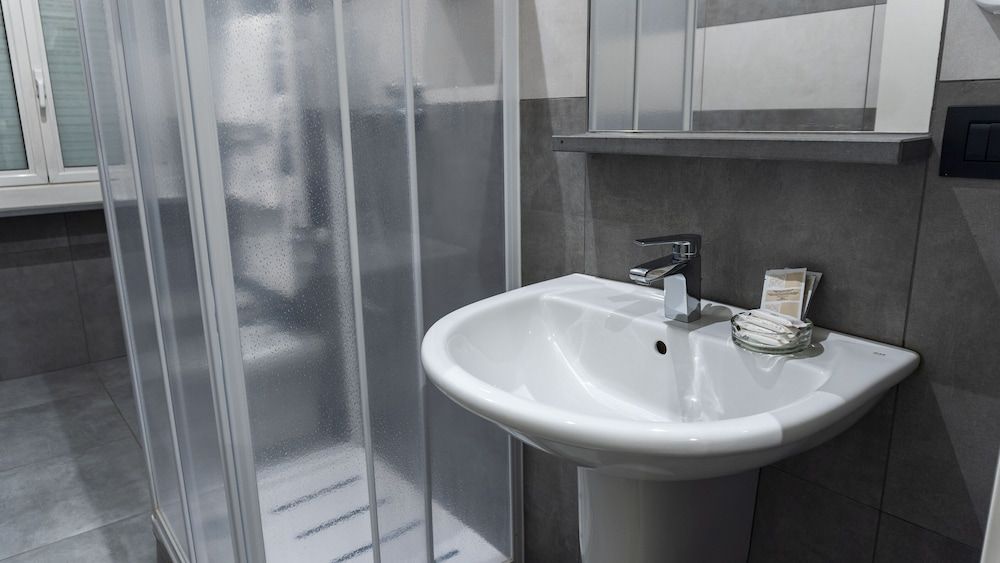 Hotel Rex Milano Standard Double Room 8