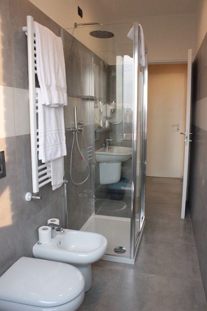 Hotel Rex Milano Standard Double Room 5