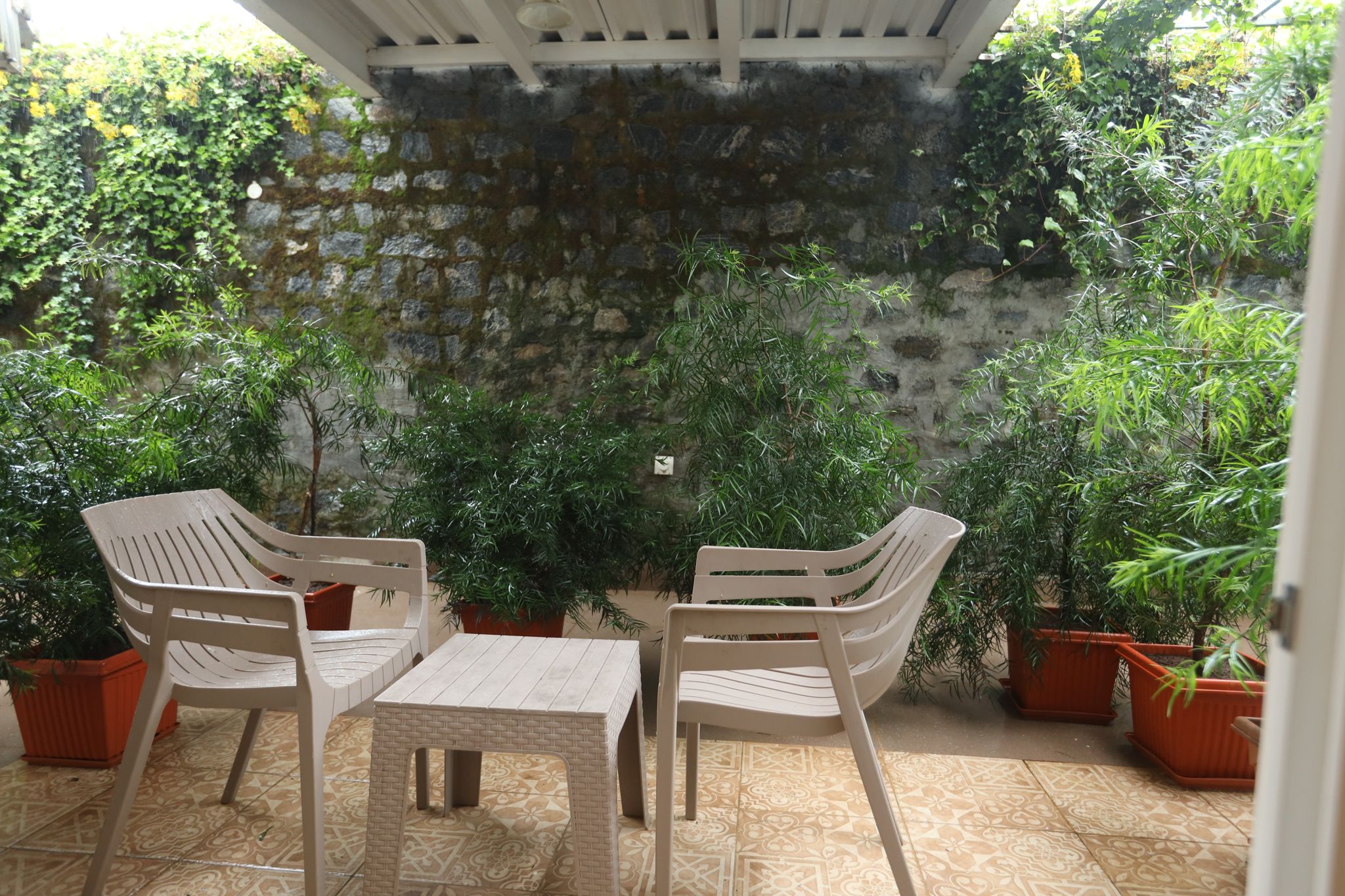 Delightz Inn Deluxe Non-View With Sitout 3