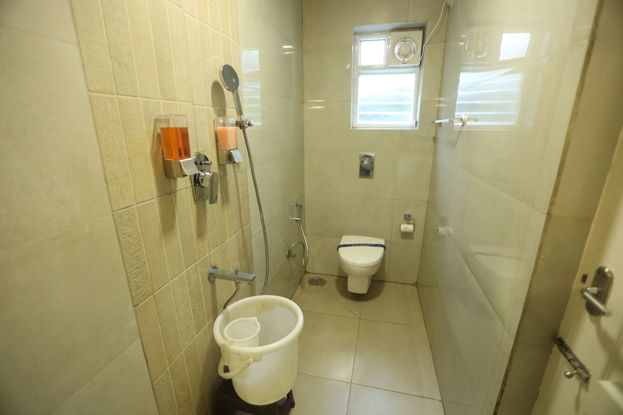 Delightz Inn Deluxe Non-View With Sitout 2