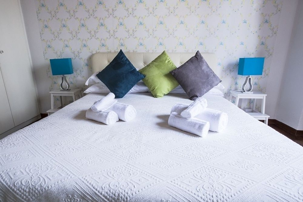 undefined Pettinary Village 10