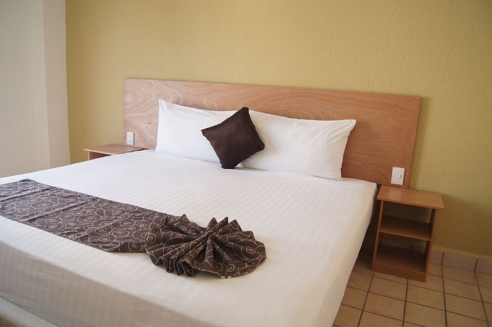 AM Amakal Hotel & Park Standard Room 3