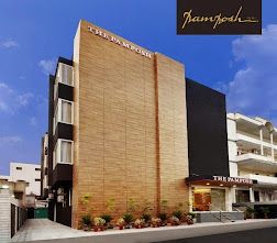 undefined The Pamposh 8