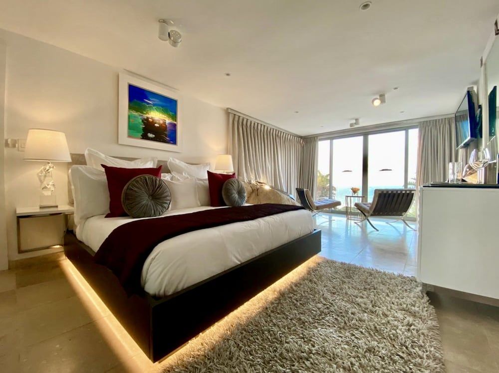 Room 3, Superior Room, The Rock Room, 1 King Bed, Ocean View