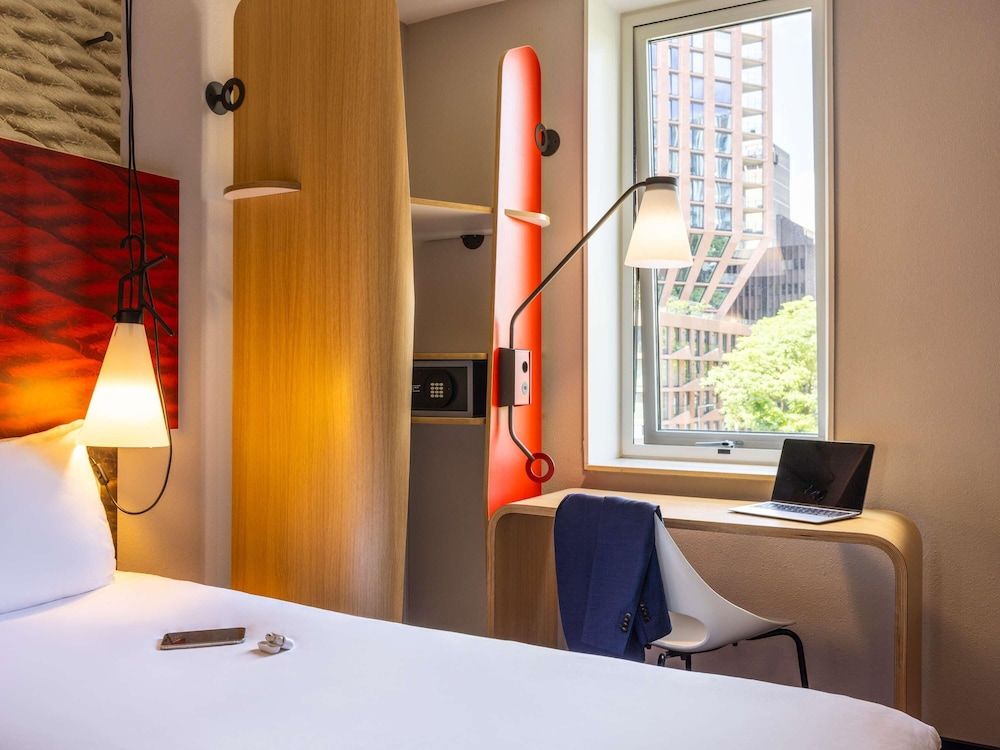Ibis Rotterdam City Centre Twin Room, 2 Twin Beds 5