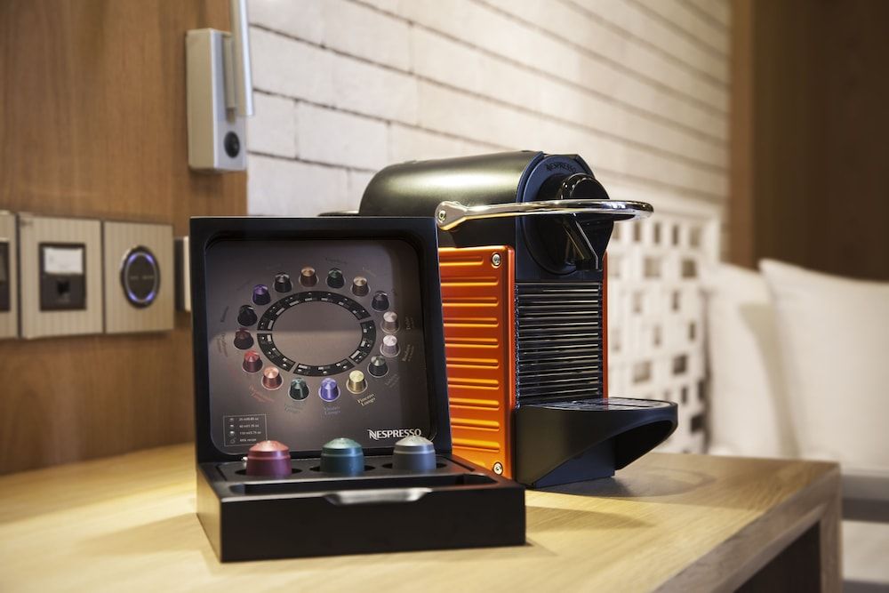 AMOY by Far East Hospitality Deluxe Room 10