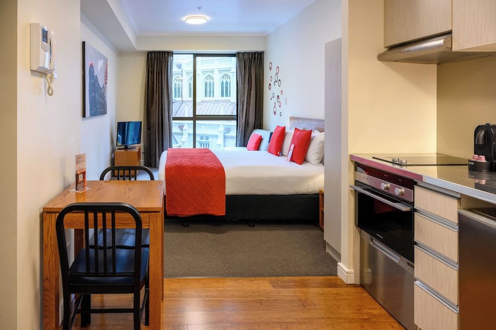 Boulcott Suites Executive Studio, Non Smoking, Kitchen (North) 8