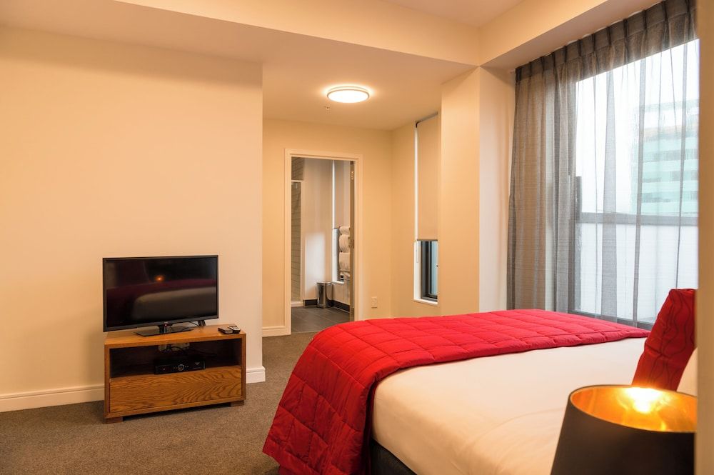 Boulcott Suites Penthouse, 3 Bedrooms (North) 2