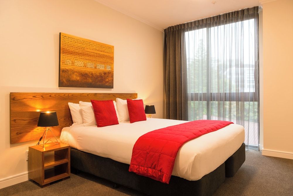 Boulcott Suites Penthouse, 3 Bedrooms (North) 3