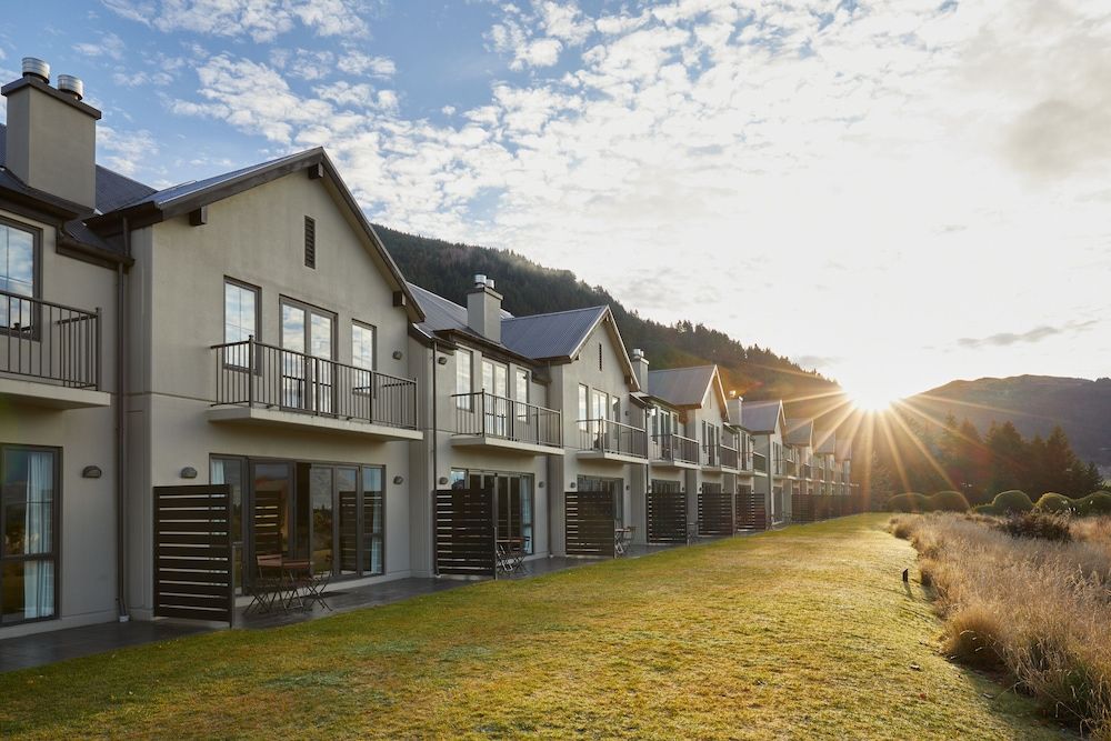 undefined Platinum Queenstown Villas 7